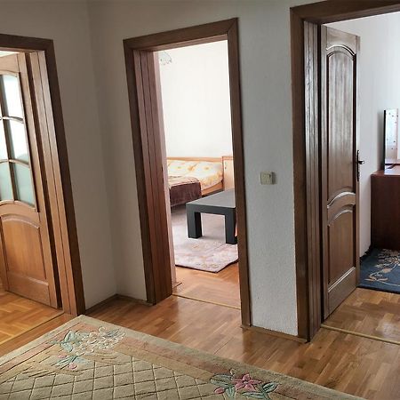Center Apartment Пристина Екстериор снимка