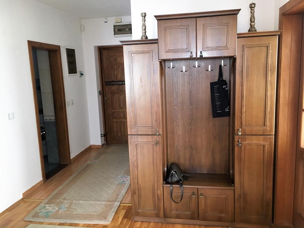 Center Apartment Пристина Екстериор снимка